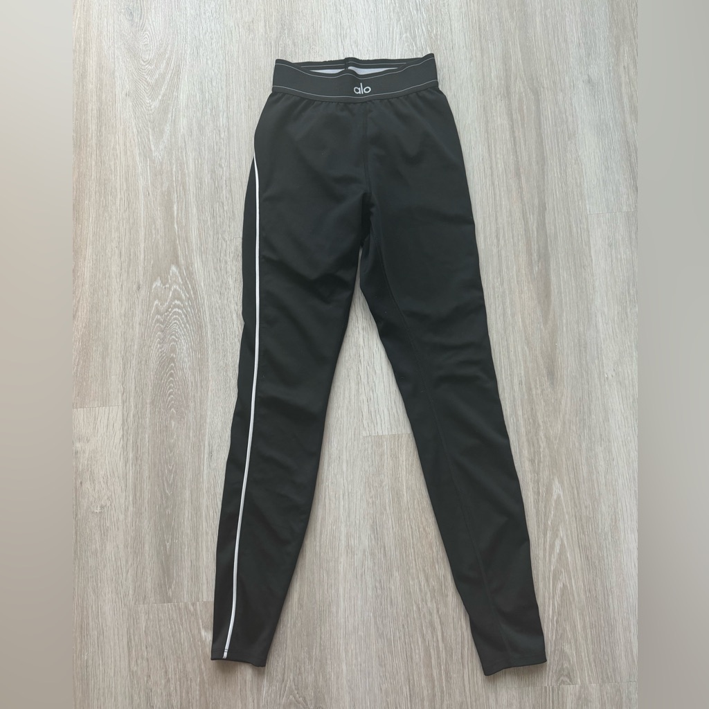Alo Yoga Black Leggings Suit Up Airlift Leggings